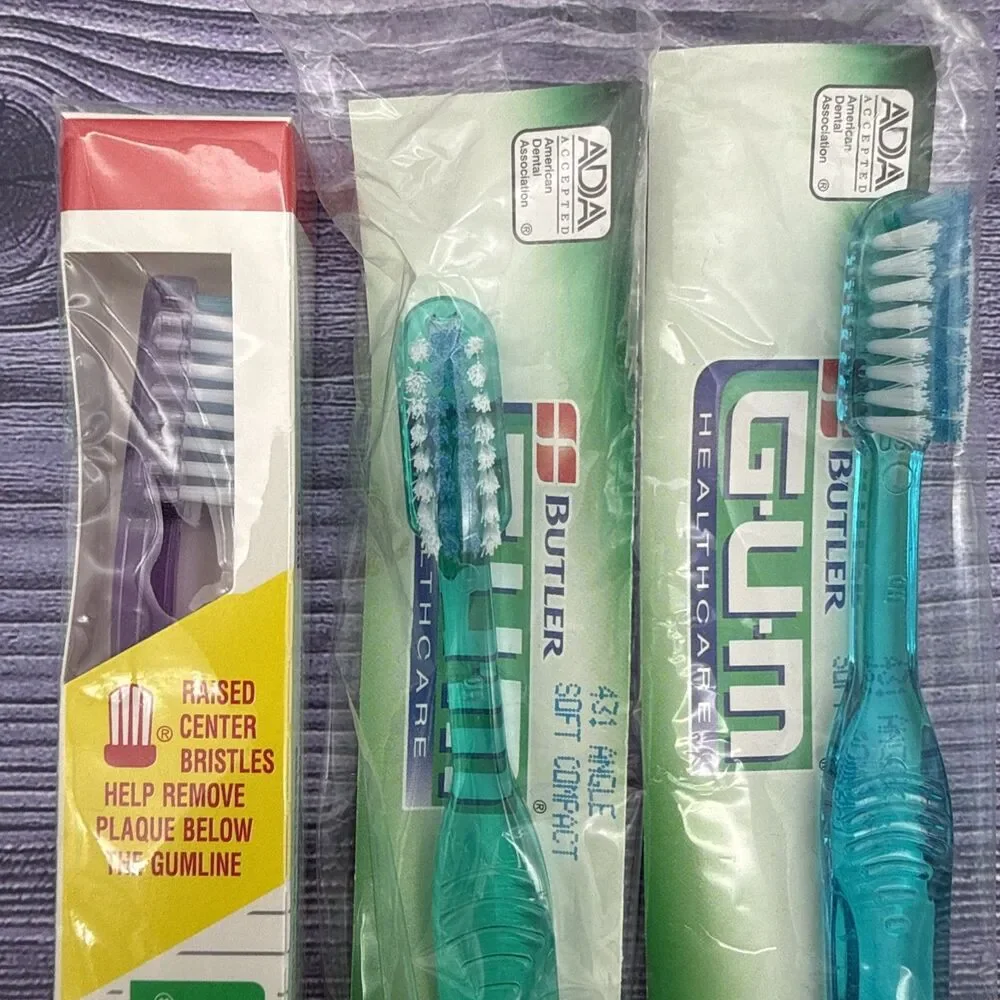 3 LOT VTG  Gum Butler SOFT Toothbrush Compact Head Angle Handle 431